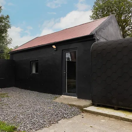 Ferienhaus Bealtaine Retreat - Sauna, Hot Tub&cold Plunge Carrick on Shannon
